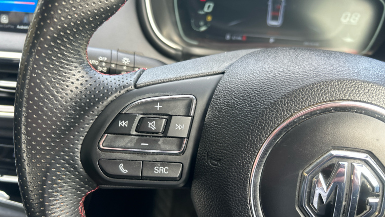 MG Hs 1.5 T-GDI Excite 5dr DCT Petrol Hatchback